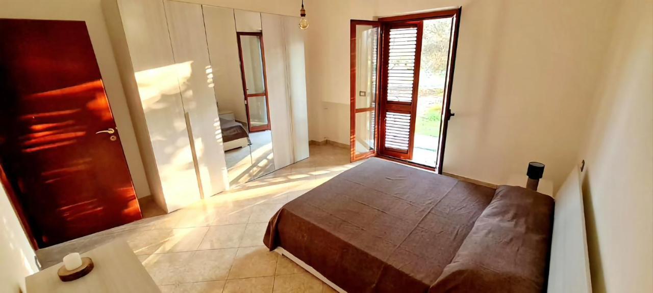 Armonia Apartment Ardore Marina Екстериор снимка